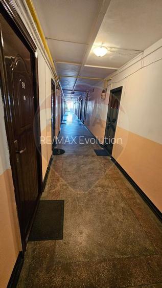 GARSONIERA  de vanzare- decomandata Lic. Informatica  - Brasov! - 18