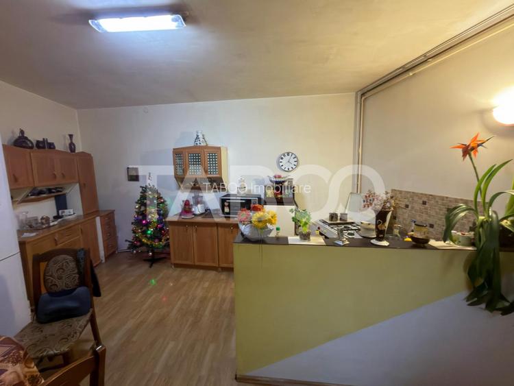 Casa individuala pretabila spatiu comercial teren 400 mp Piata Cluj - 3