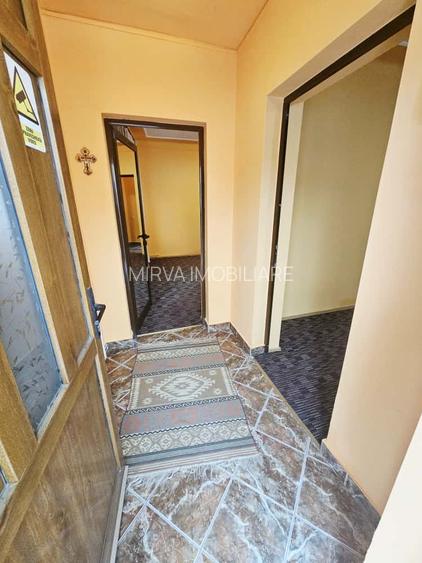 Casă 3 camere de închiriat, zona Centrală–ideală pentru salon/birouri - 2