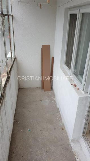 Ultracentra Calarasilor - Bariera 2 camere etaj 2, confort 1 decomandat Spatios, - 12