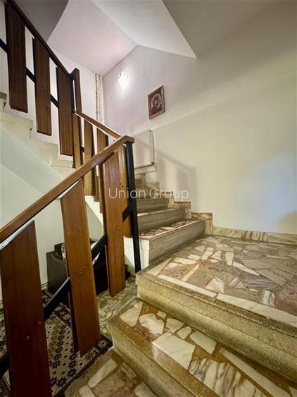 Casa foarte spatioasa D+P+2E amplasare excelenta, str. N. Iorga aproape de Bd. M - 14