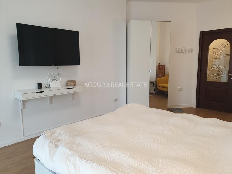 Palatul Regal, Piata Universitatii, bloc consolidat-fara risc seismic - 9