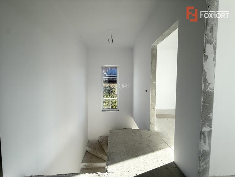 Duplex cu 5 camere despartit prin camera tehnica, in Giarmata - 8