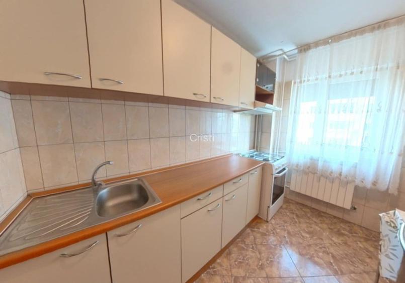 inchiriez apartament 2 camere - 5