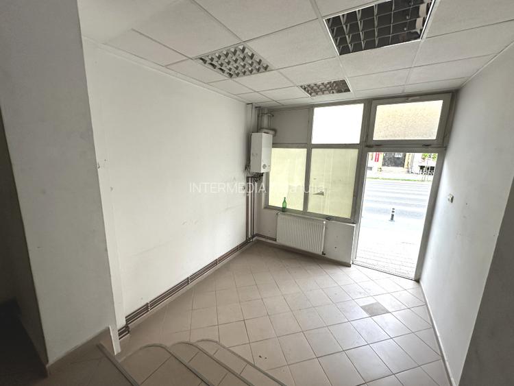 OKAZIE ! Spatiu Comercial 68 mp. Bulevard cu Vad Comercial Vanzare CETATE Piata - 3