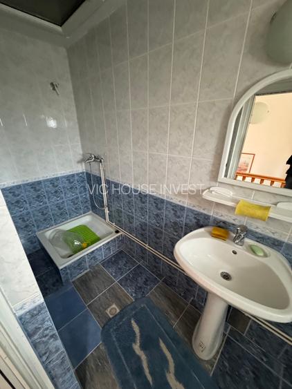 Garsoniera la curte Predeal - 4