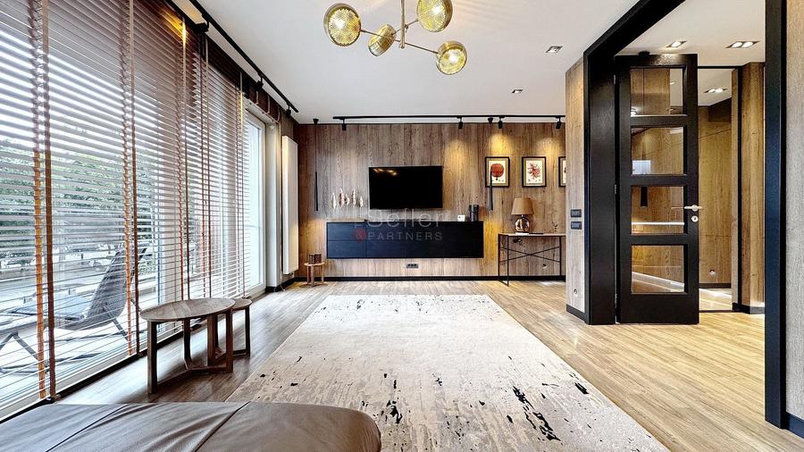 Design Exclusivist