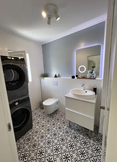 Casa individuala + Casa de oaspeți - 5+2 camere - Corbeanca, Central