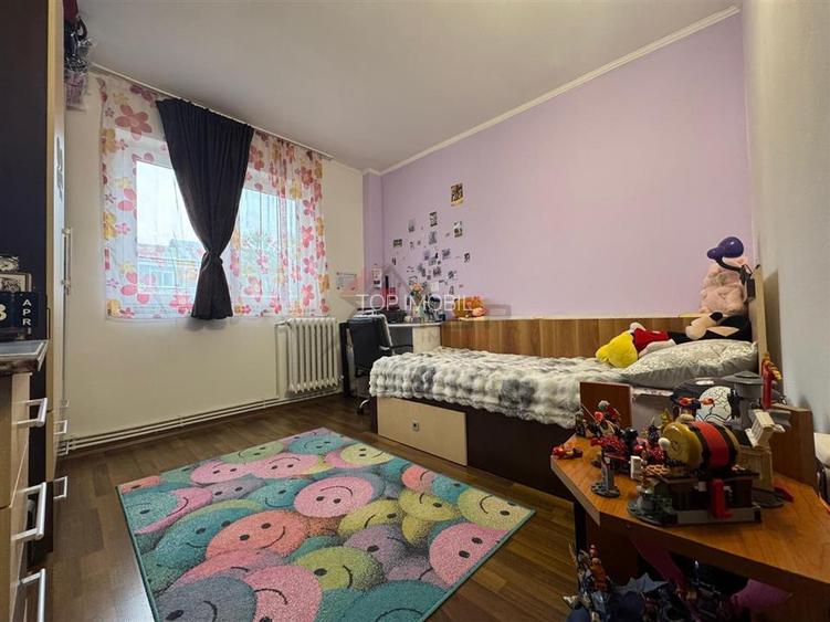Etaj 3, apartament cu 2 camere Mircea cel Batran - 4