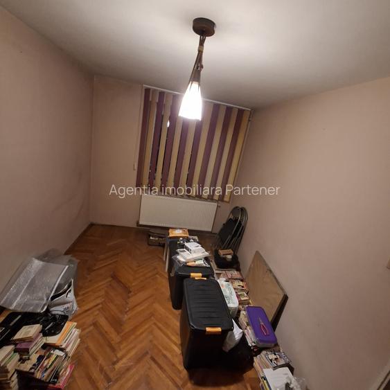 3 camere Calea Bascov , centrală/ finisaje clasice , LIBER / ușor negociabil ! - 5