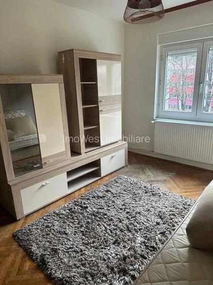 Complex-Studentesc | 3 camere | Decomandat | Etaj Intermediar. - 2