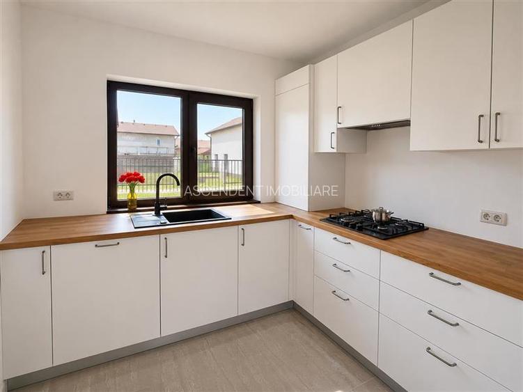 Pet friendly! Casa ergonomica, 2bai,  Tarlungeni, Brasov - 3