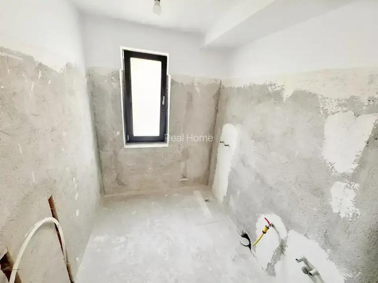 5 camere | Curte 220  mp  | metrou 15 min | util 155 | pod inalit - 10