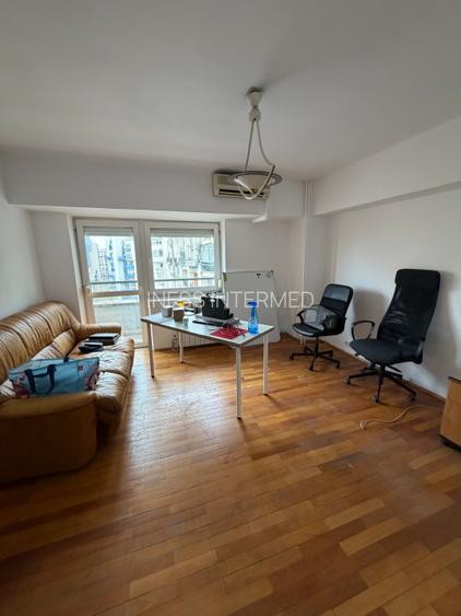 bd. Unirii colt cu Traian - apartament 4 camere foarte spatios - 3