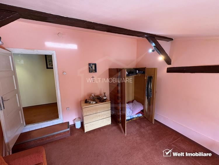 Casa parter + mansarda, situat la curte comuna, teren propriu, 3 locatari ! - 14