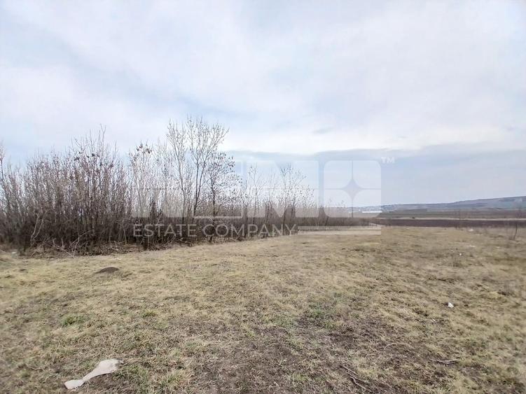 Teren DN2 | Preț: 3.100 €/arul I Suceava - 2