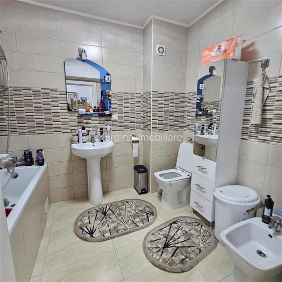 Apartament 3 camere,parcare boxa  etaj intermediar Kron Towers- Noua - 8