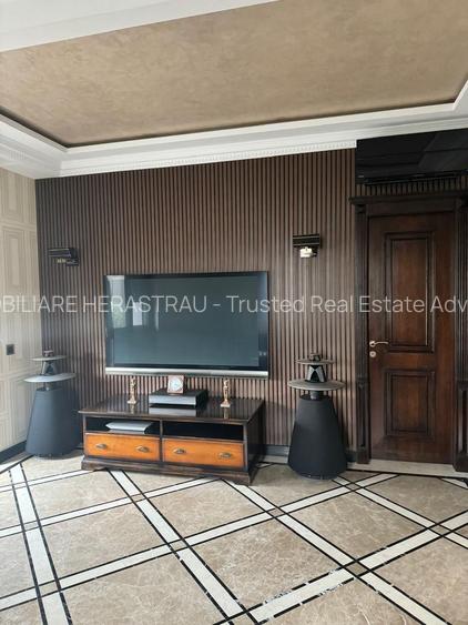 Vila neoclasica urbană | Palatul Parlamentului - 3