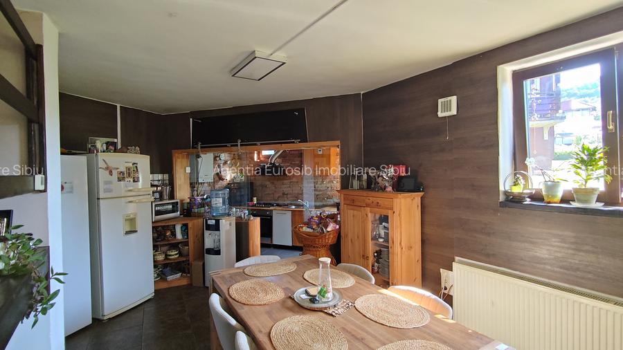 Pensiune si casa de locuit cu 3200 mp teren in Sibiu cartier Gusterita - 15