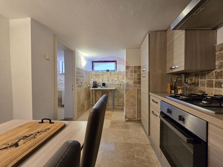 Vila unica in inima Bustenilor, vedere directa spre Caraiman - 20