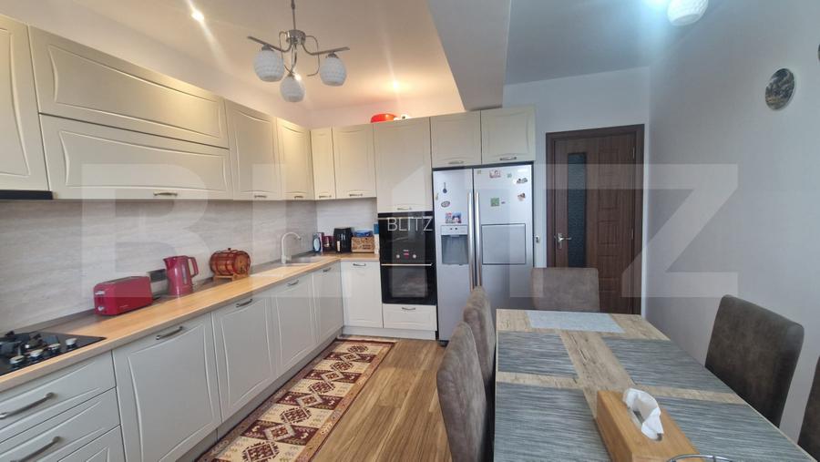 Apartament 3 camere decomandat , 2 bai ,105 mp cu balcon, Tractorul bloc nou - 6