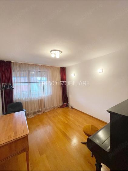 Apartament cu 3 camere, semidecomandat, 85 mp, parcare, zona Piata Engels. - 4