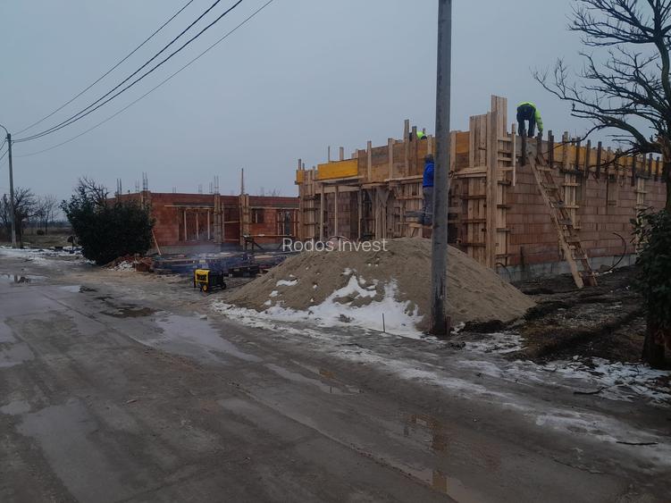 CASA  IN COMPLEXUL REZIDENTIAL BAVARIA PARK - 2