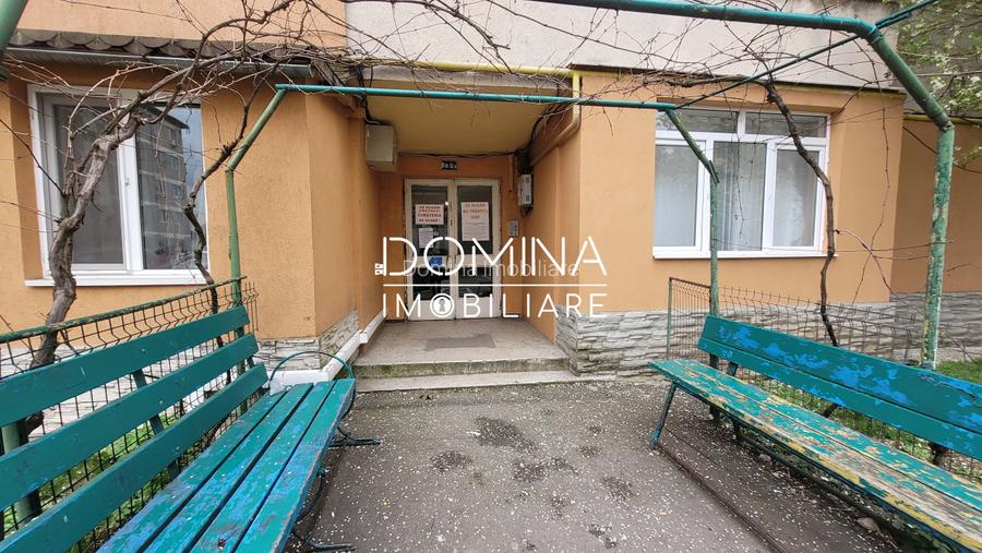 Vânzare apartament 4 camere, etajul 1, strada Nicolae Titulescu - 10