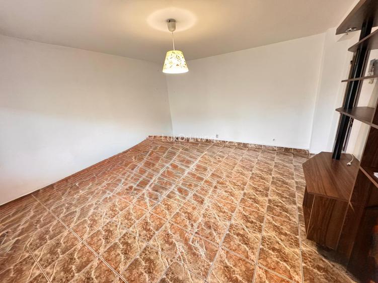 Apartament 2 camere Bloc Anvelopat – VITAN MALL - Luminos OPORTUNITATE - 7