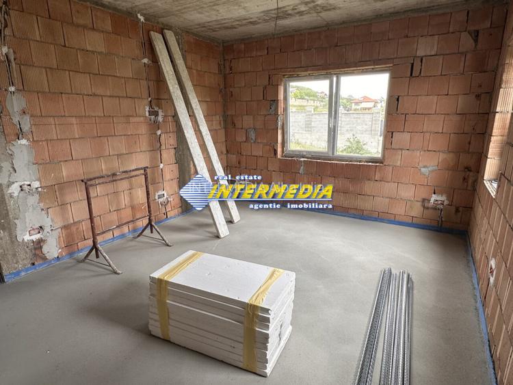 CASA NOUA I DE VANZARE I 120 MP I CETATE I SEMIFINISATA I 4 CAMERE I - 17