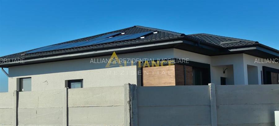 Casa individuala - 4 camere - 2 bai - in apropiere de STV - 2