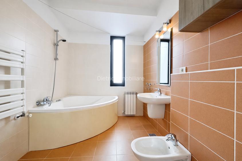 DE VÂNZARE APARTAMENT 4 CAMERE/ZONA FLOREASCA - 12