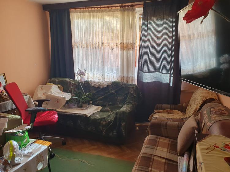 Vanzare- 3 camere-Dr Taberei-Parva-dec-3/4-CT-boxa-bl 72-termopan-125000 E