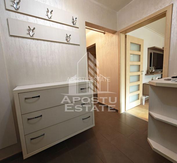 Apartament cu 3 camere si 2 bai, complet renovat, zona Aradului - 10