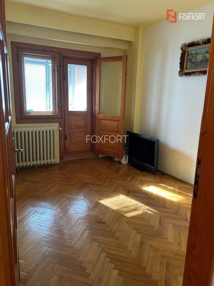 Apartament cu 3 camere, decomandat - zona Aradului - 4