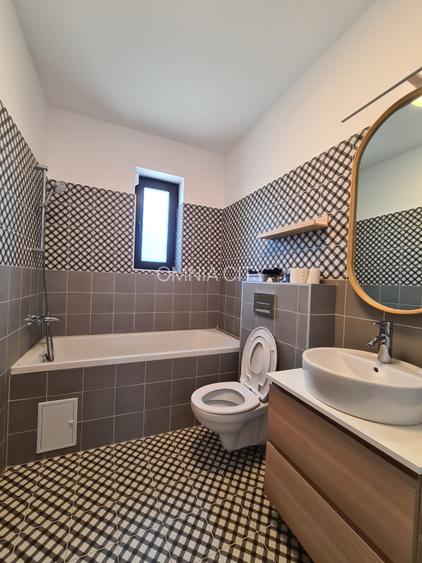 OMNIA-Proprietati alese! Casă la superlativ: curte mare, detalii  atragatoare. - 40