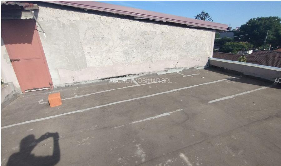 Casa Km 4-5 doua familii - 19