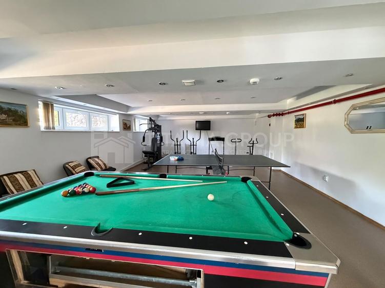 Hotel 4 stele, complet echipat, 30 camere, 6.000 mp teren – Poiana Brașov