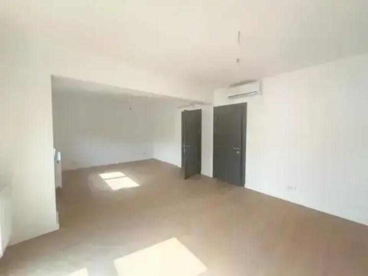 Casa 4 Camere Voluntari Mutare Imediata 2 locuri parcare Merita Vazut