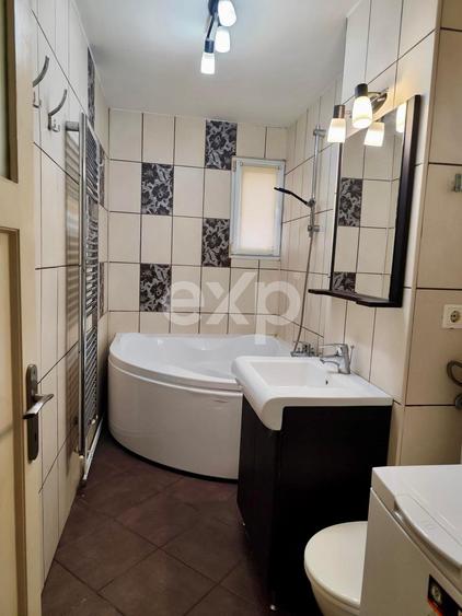 Apartament 3 camere de vanzare | Astra | Etaj 2/4 | Loc de parcare