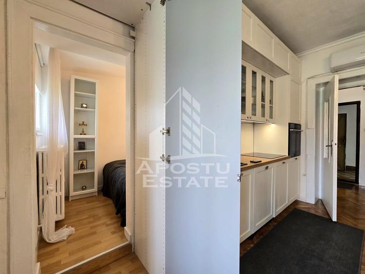 Apartament de vanzare cu 2 camere, renovat, zona centrala, Timisoara