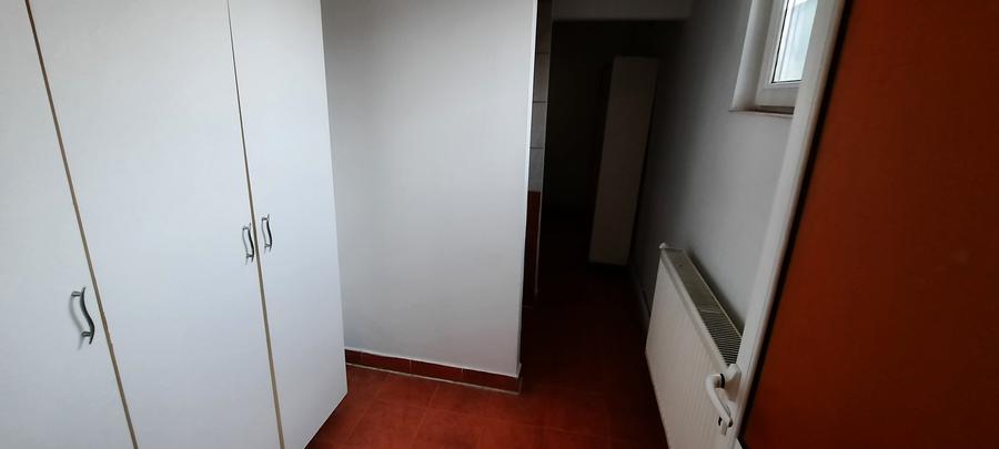 Cladire amenajata zona Grivita-Scoala 8