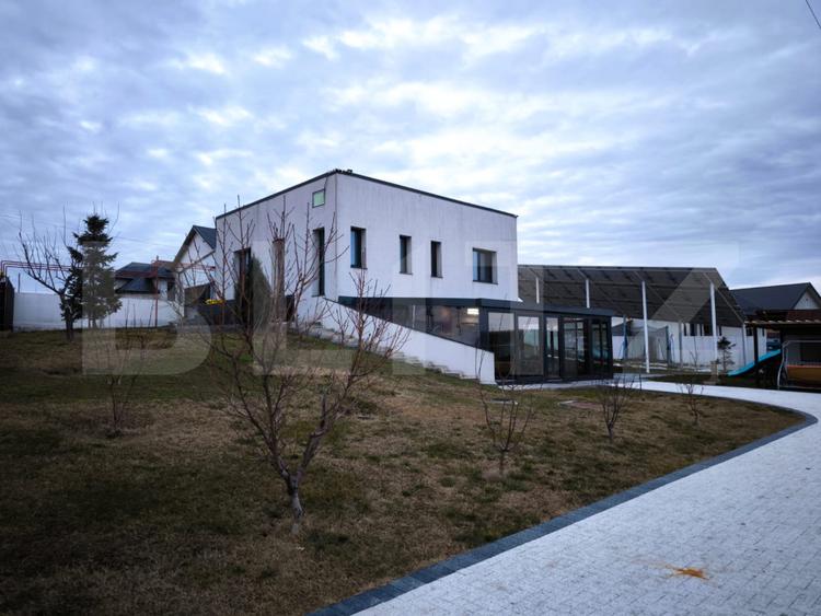 Casa moderna S+P, energy efficient, 180 mp si 1145 mp teren, Plaiul Vulcanesti