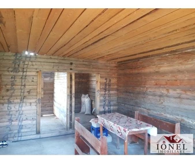 Casa la rosu structura lemn de vanzare in Alba Iulia