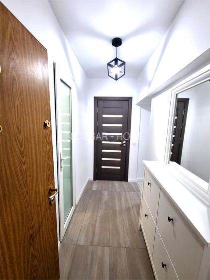 Titan Metrou, Parc I.O.R., Piata Minis, bloc mixt, - 3