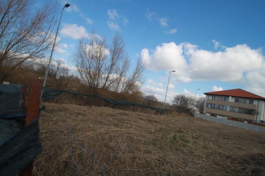 Teren intravilan - Zona Kamsas- regim de inaltime p+2/4