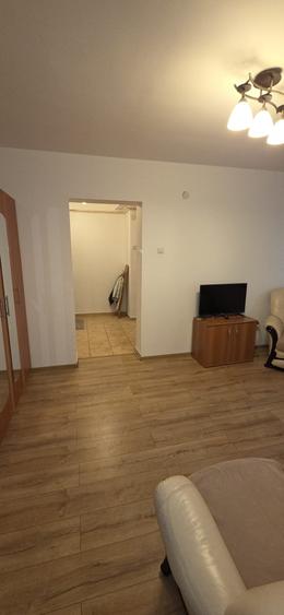2 camere Frații Golesti zona Gară