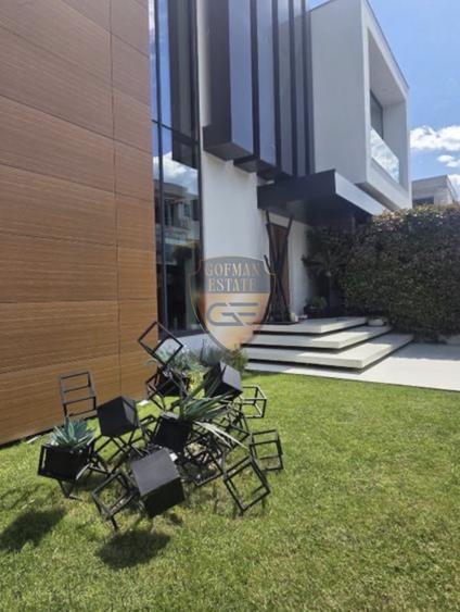 Vila Premium Designer Lux Tomis Plus P+1 488mp teren 800mp Piscina Panouri solar