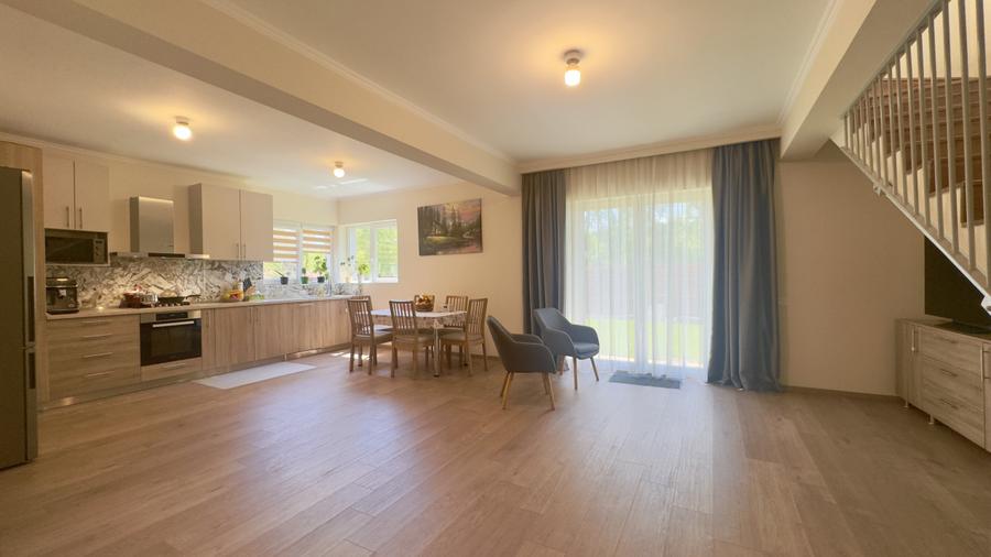 4 camere, 140mp, 4 bai, gradina, terasa, parcare, zona Corneliu Coposu