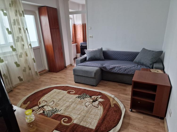 Inchiere garsoniera Trafic Greu, bloc mixt, renovata si complet mobilata/utilata